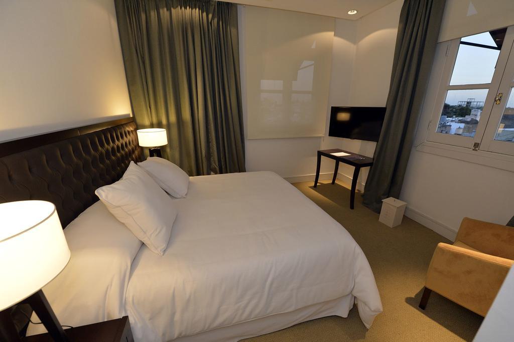Real Hotel Lujan 外观 照片