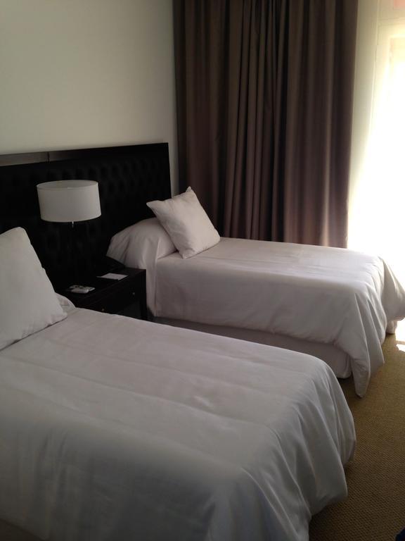 Real Hotel Lujan 外观 照片