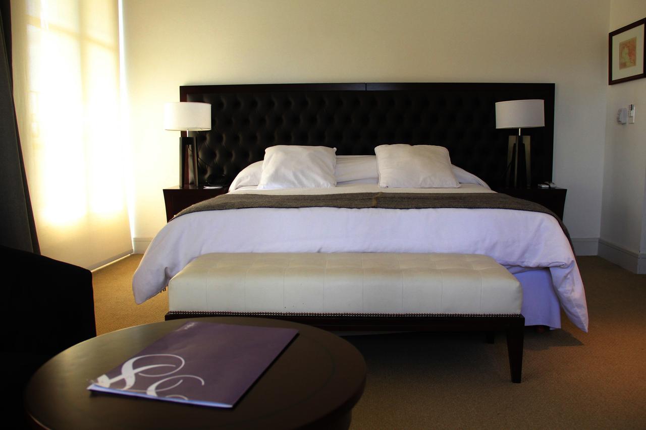 Real Hotel Lujan 外观 照片
