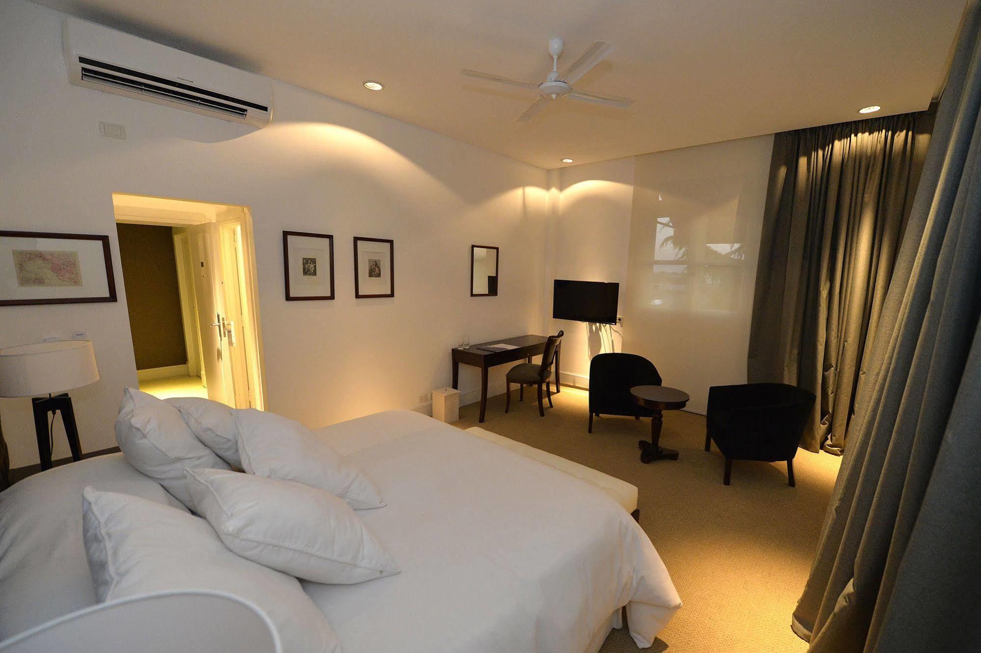 Real Hotel Lujan 外观 照片